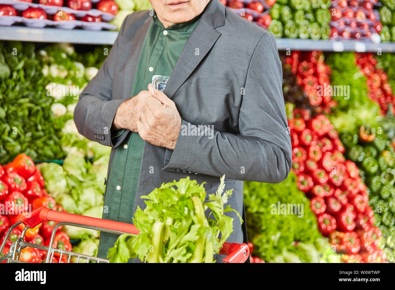 Shoplifter hires stock photography and images Alamy