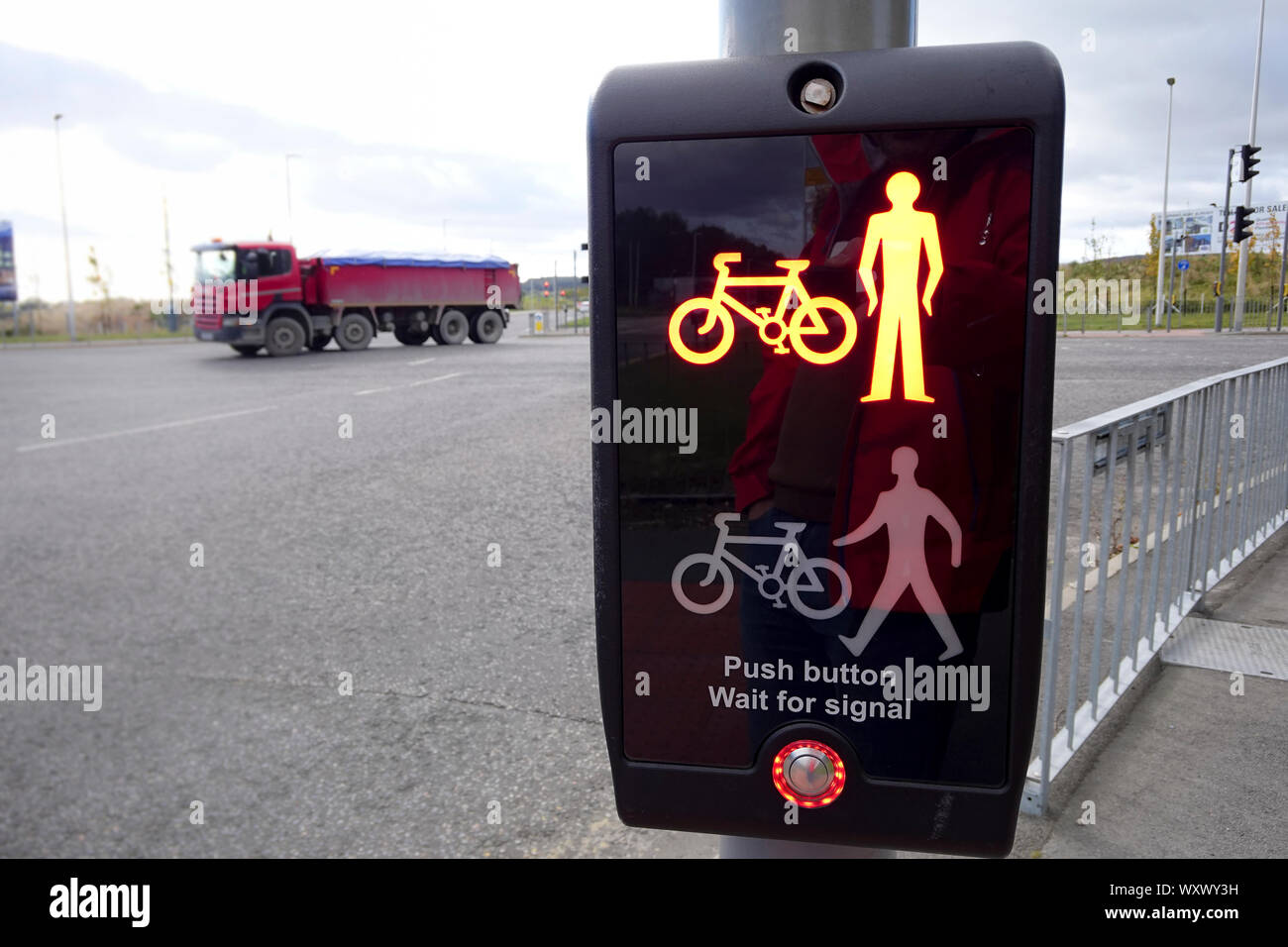 UK pedestrian crossing signals Stock Photo