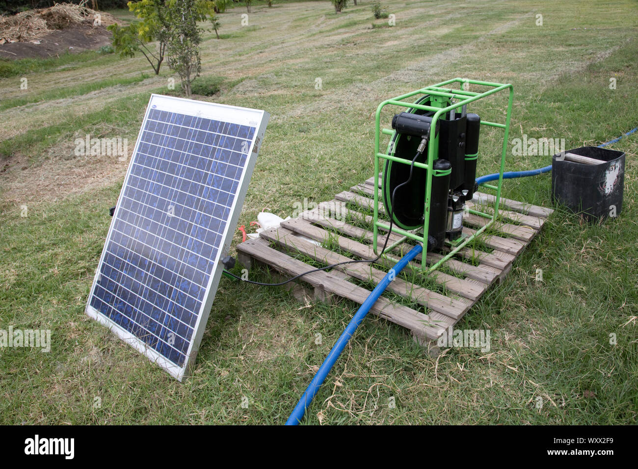 Solar powered water pumps hires stock photography and images Alamy