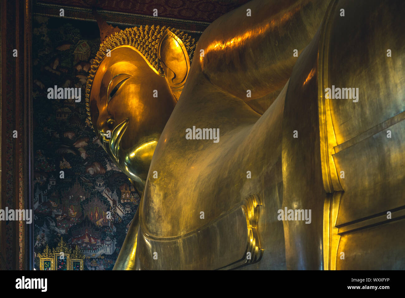 Reclining Buddha at wat pho, bangkok, thailand Stock Photo