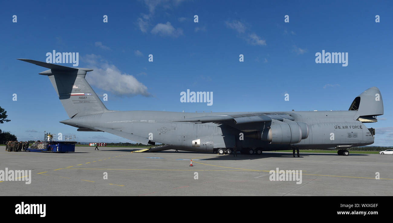 Mosnov, Czech Republic. 18th Sep, 2019. Landing of Lockheed C-5M Super Galaxy transport plane that will participate in Days of NATO in Leos Janacek airport in Ostrava Mosnov, Czech Republic, September 18, 2019. It will bring in a Bell UH-1Y Venom and Bell AH-1Z Viper helicopters. Credit: Jaroslav Ozana/CTK Photo/Alamy Live News Stock Photo