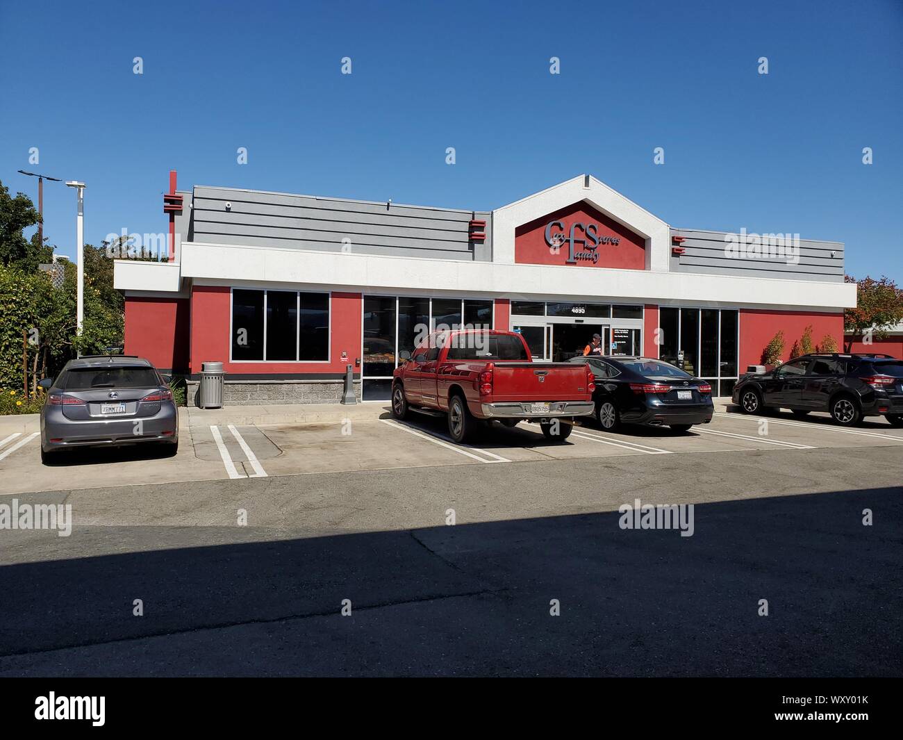 Photograph of Cox Family Store, a convenience store in Dublin, California, United States, exterior view Stock Photo