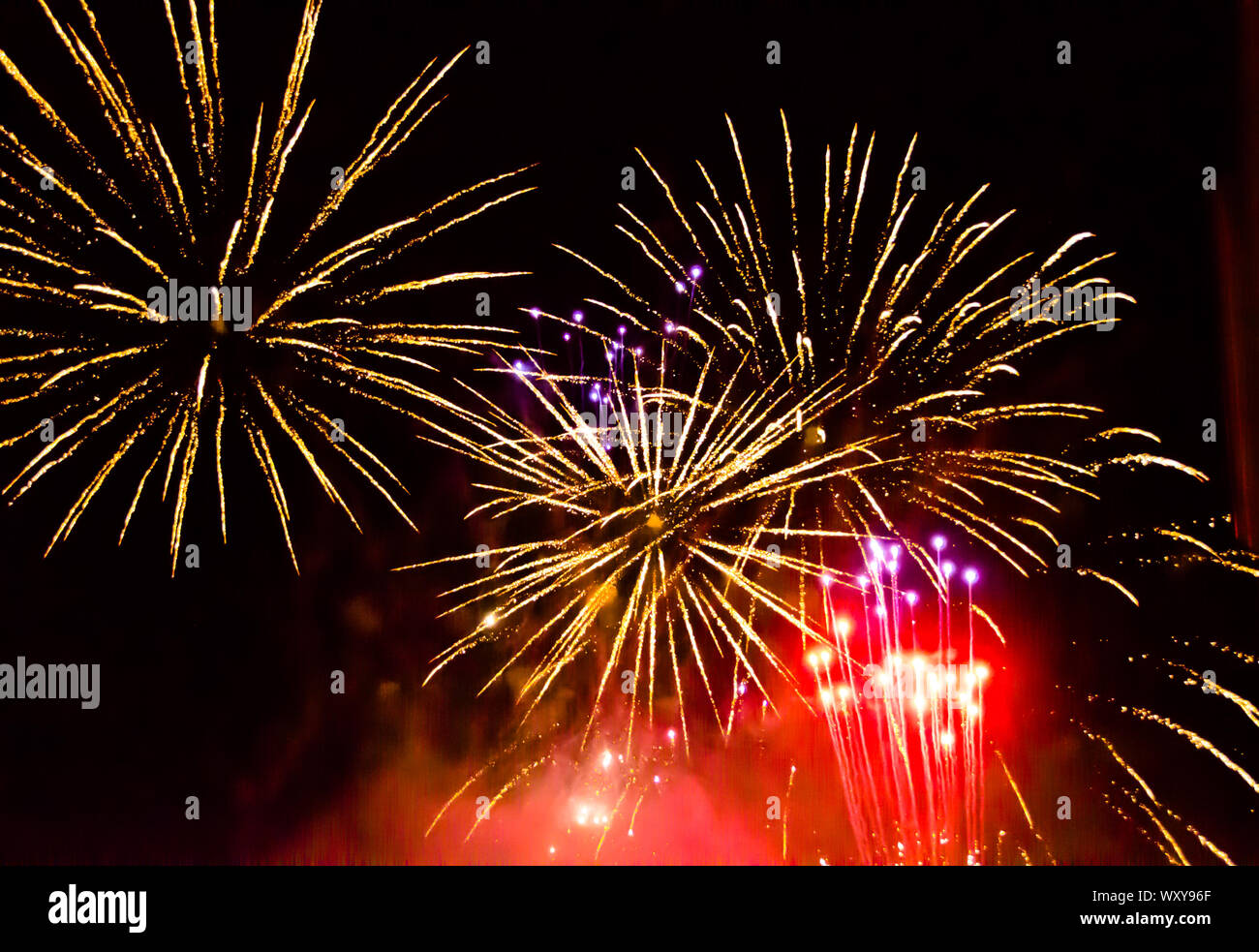 Firwork Exploding Real Real explosion hi-res stock photography and images - Alamy