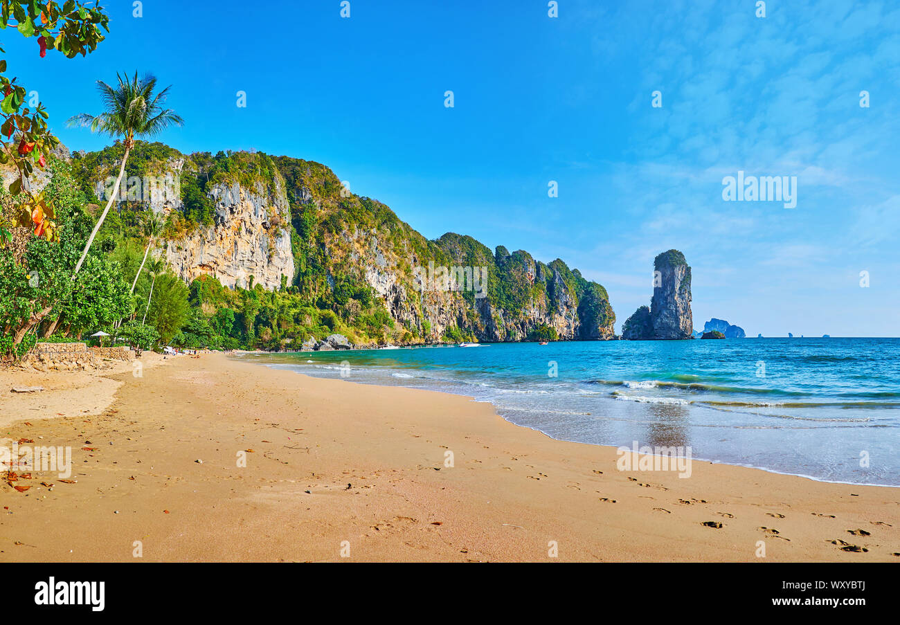 Indian ocean rock hi-res stock photography and images - Alamy