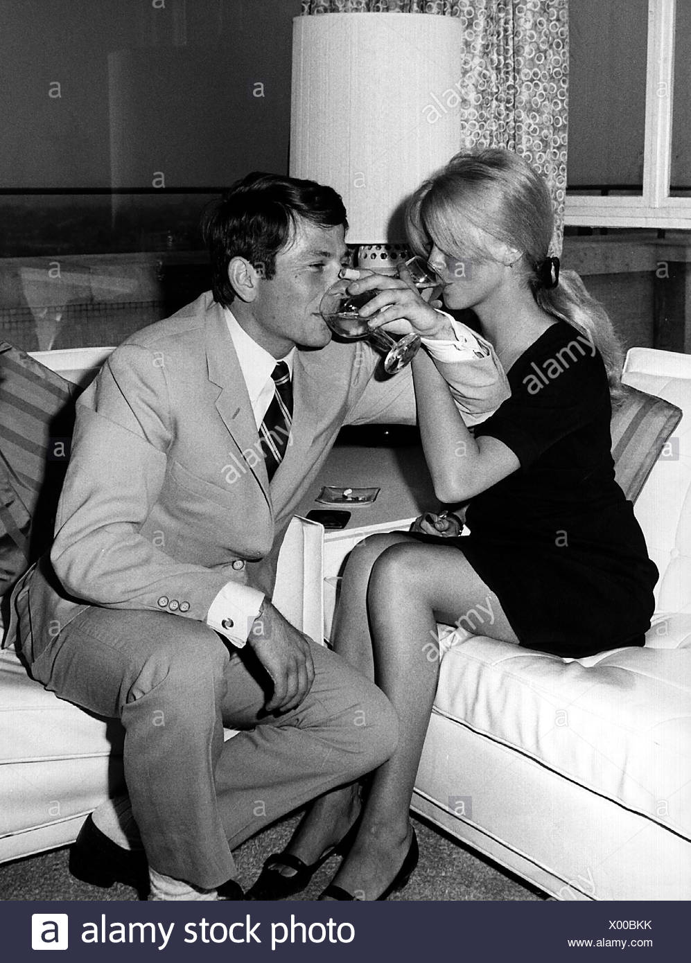 Catherine Deneuve 1960s High Resolution Stock Photography And Images Alamy