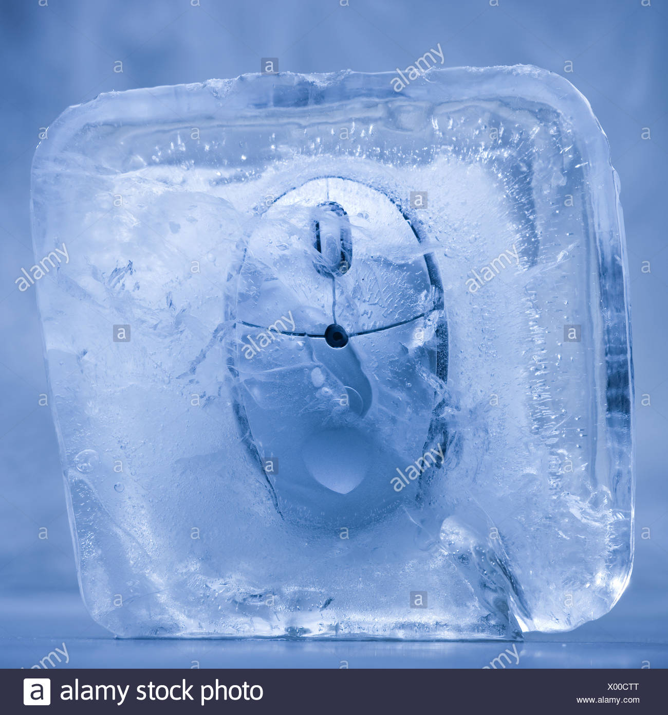 Malfunction Computer High Resolution Stock Photography and Images - Alamy