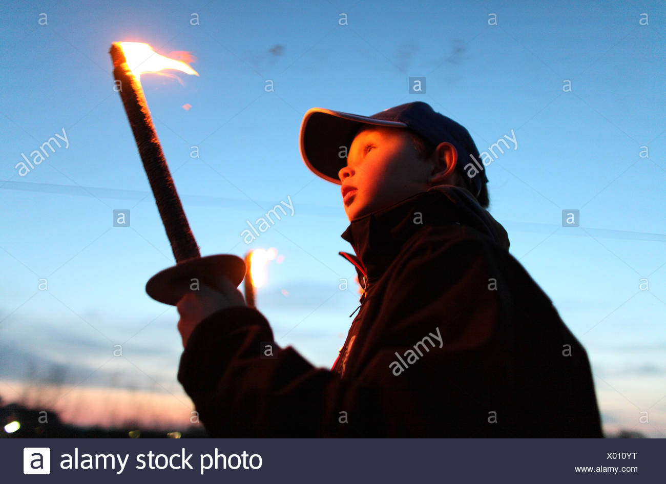 Hand Torch High Resolution Stock Photography and Images Alamy