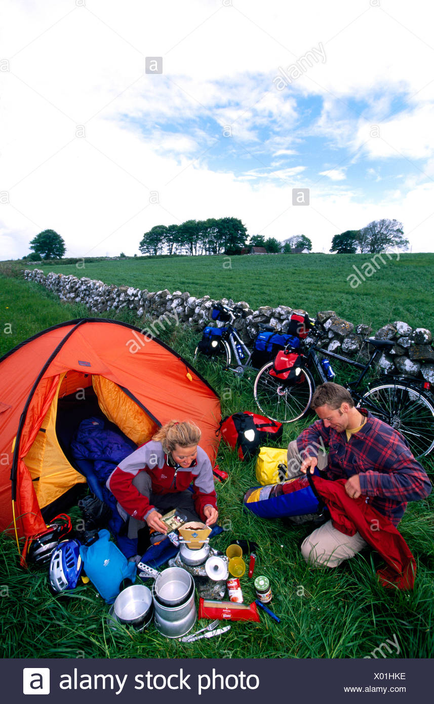 People Camping Ireland High Resolution Stock Photography And Images Alamy