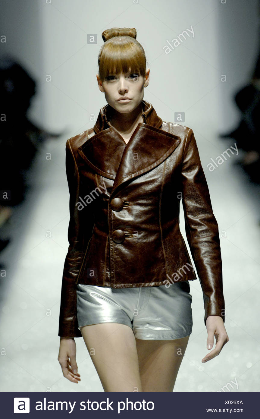 shorts with leather jacket