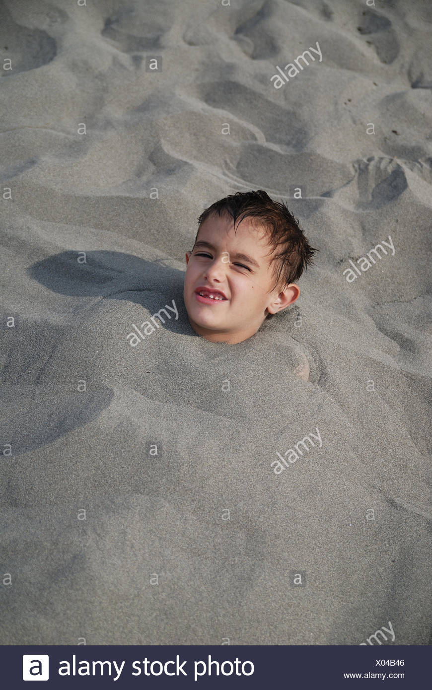 Bury Your Head In The Sand Stock Photos & Bury Your Head In The Sand