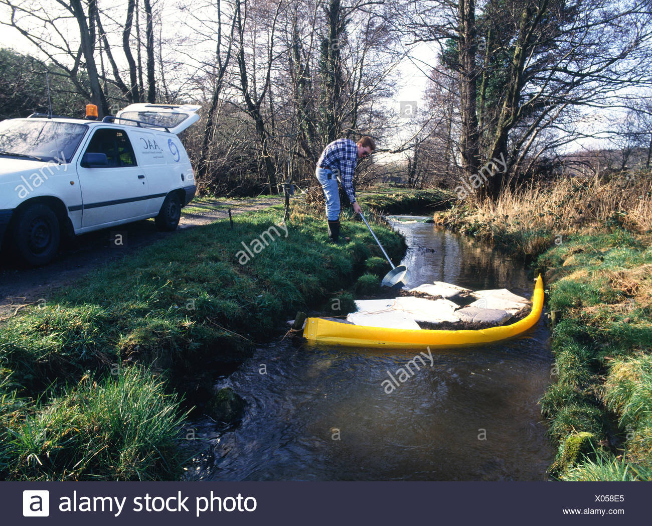 Cleaning Up Spill Stock Photos & Cleaning Up Spill Stock Images Alamy