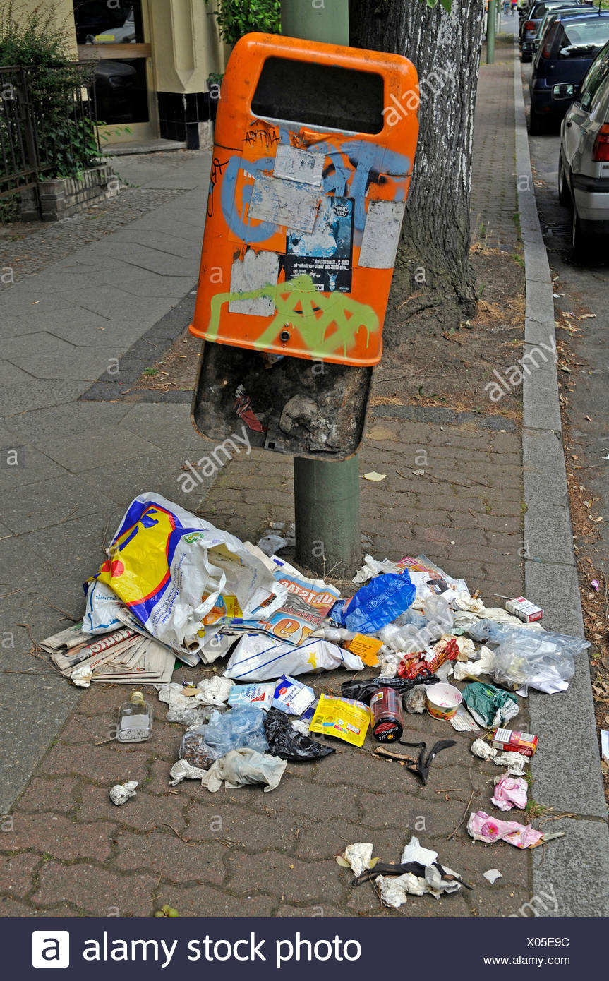 Criminal Litter Stock Photos & Criminal Litter Stock Images Alamy