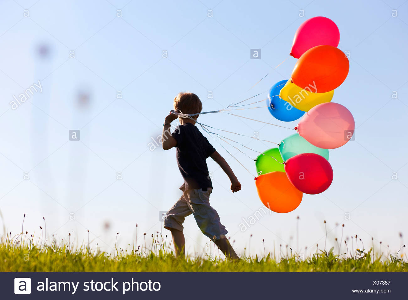 Child And Balloon Stock Photos & Child And Balloon Stock Images - Alamy