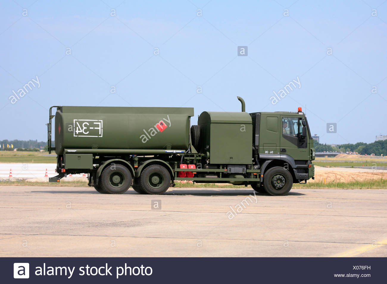 Army Tanker Truck Stock Photos & Army Tanker Truck Stock Images Alamy