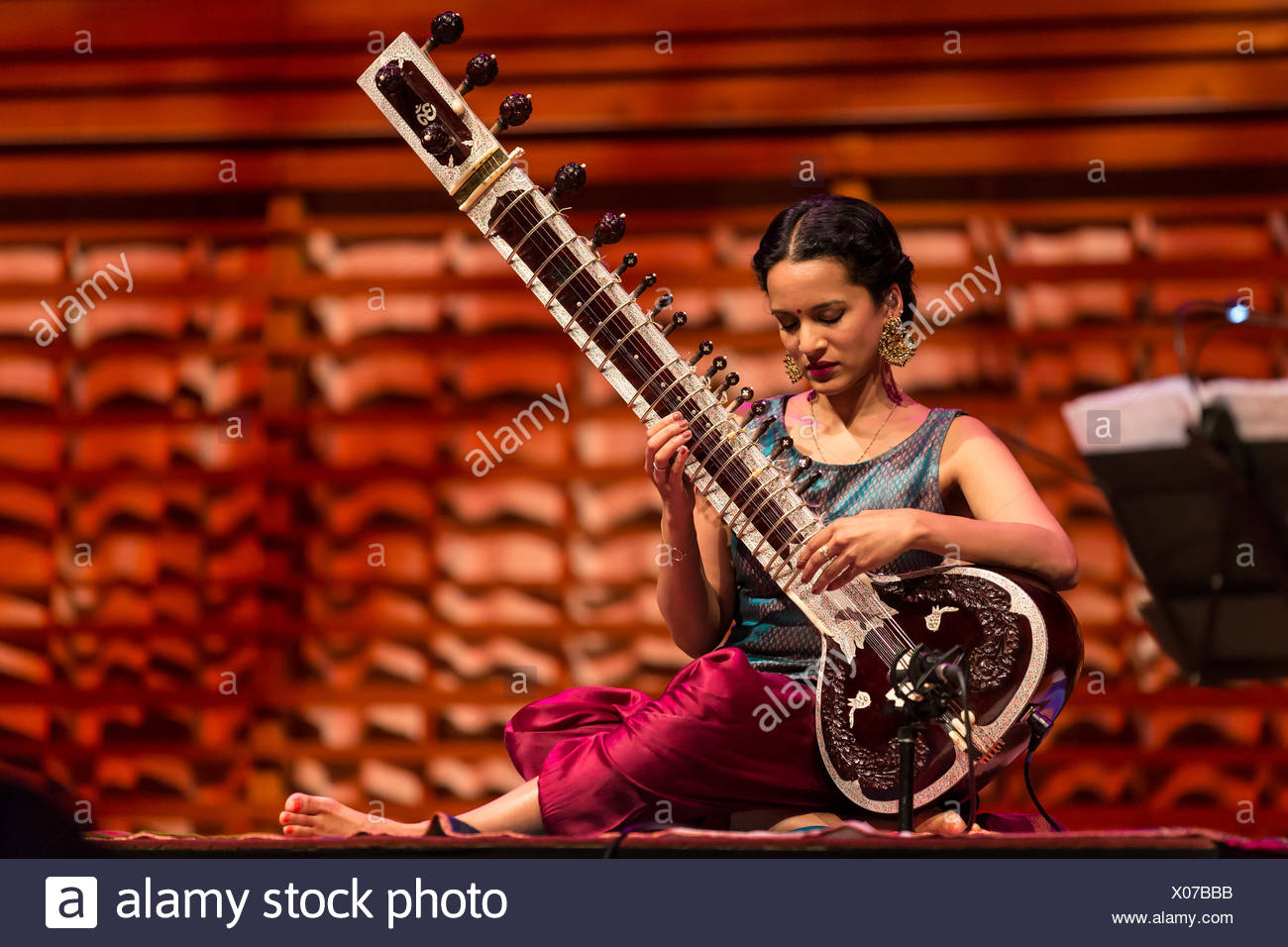 Anoushka Shankar Stock Photo Alamy