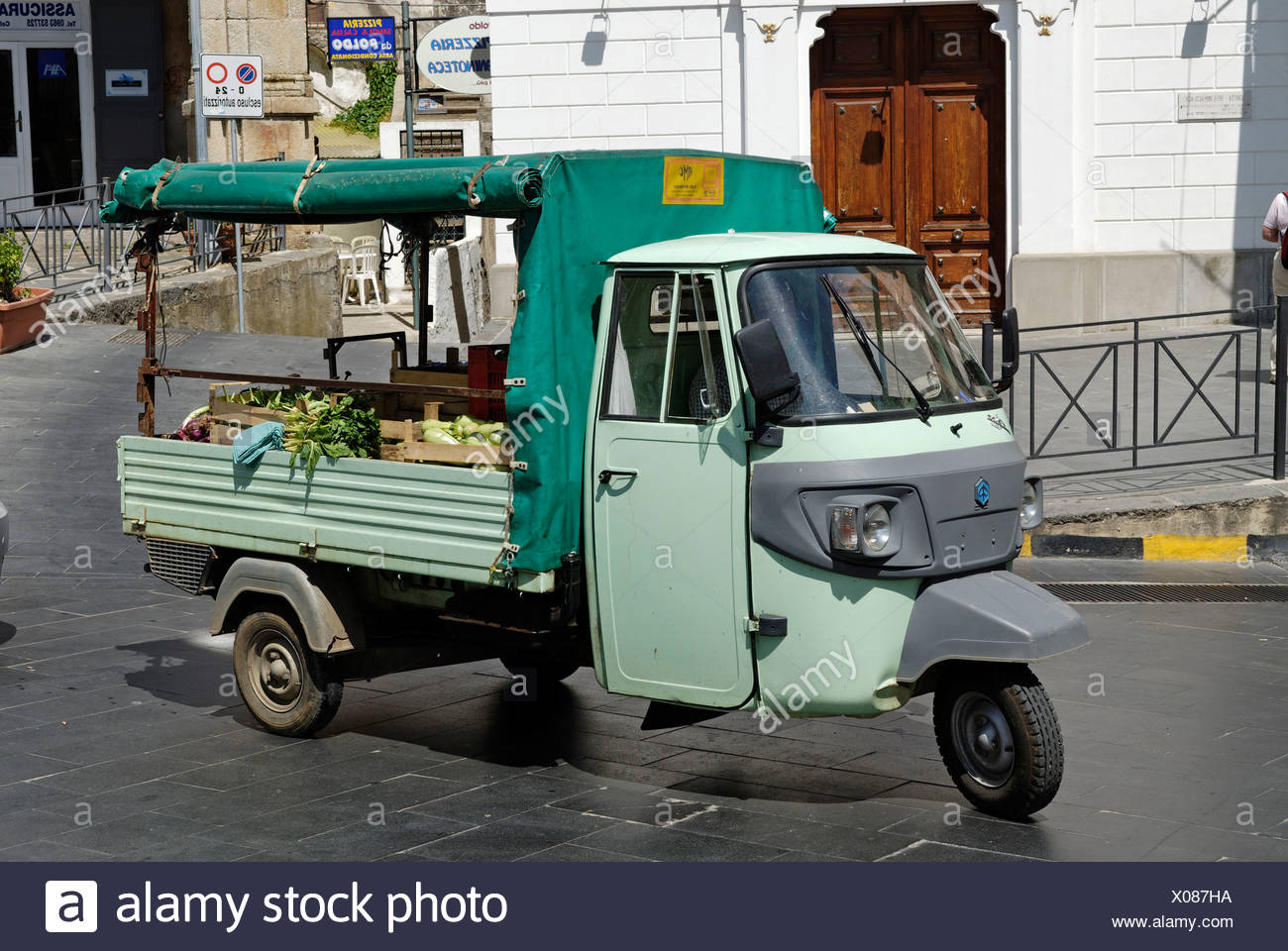 tricycle truck