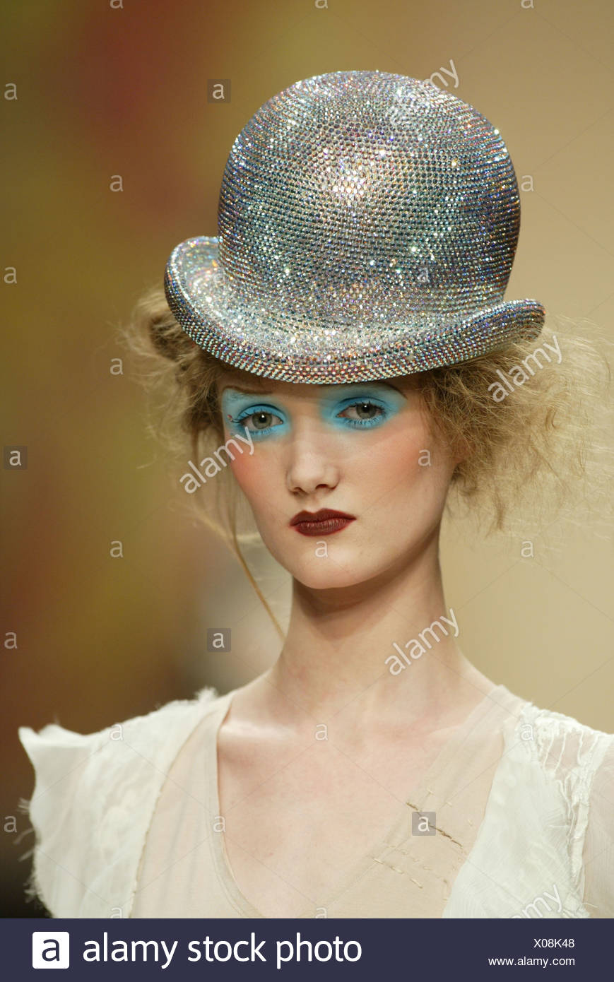 dark red bowler hat