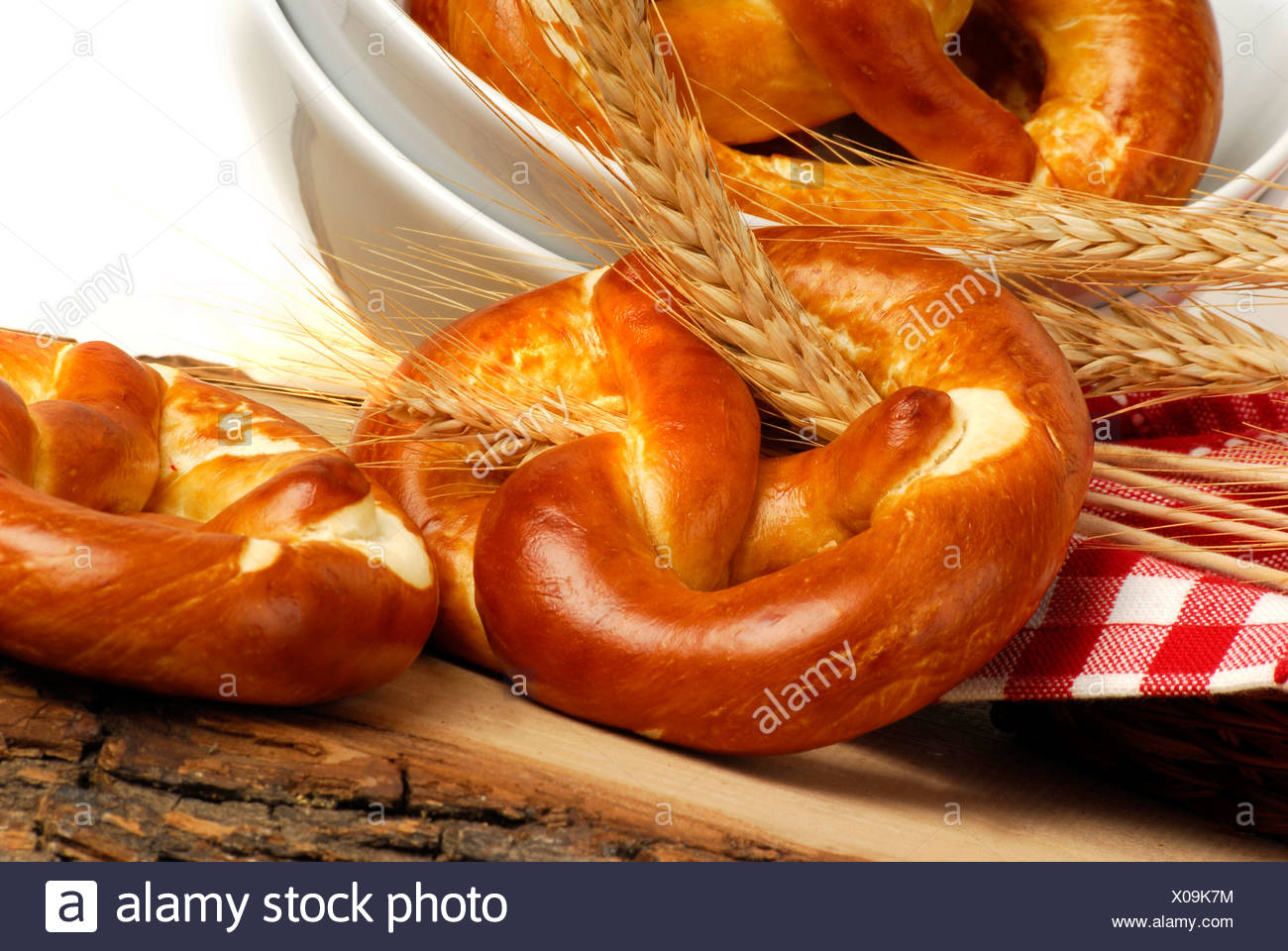 Lye Pretzel Stock Photos & Lye Pretzel Stock Images Alamy