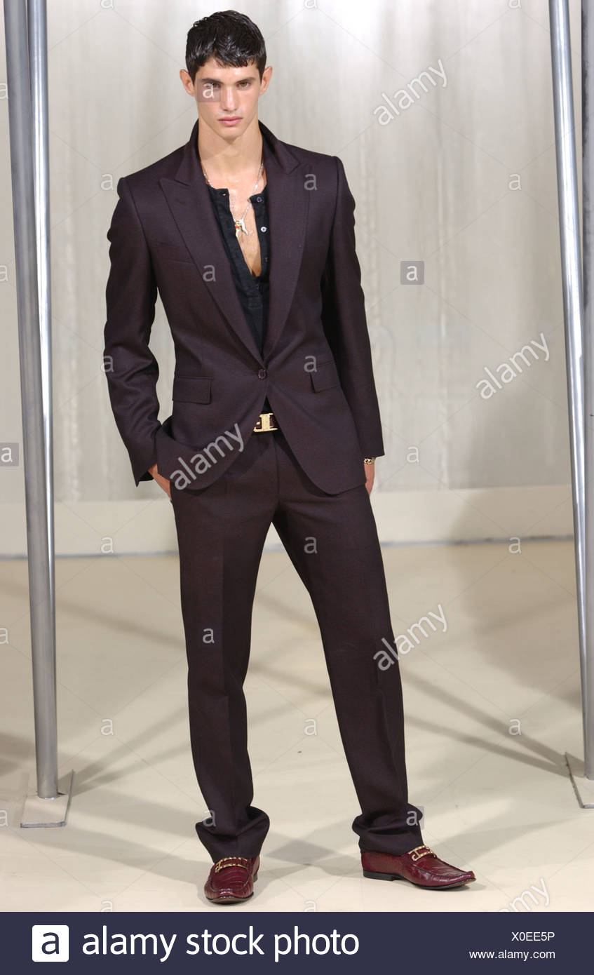 Dolce Gabbana Menswear Ready To Wear Spring Summer Model