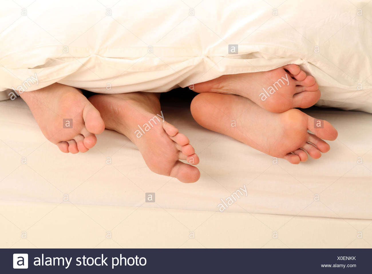 Schlafposition High Resolution Stock Photography And Images Alamy