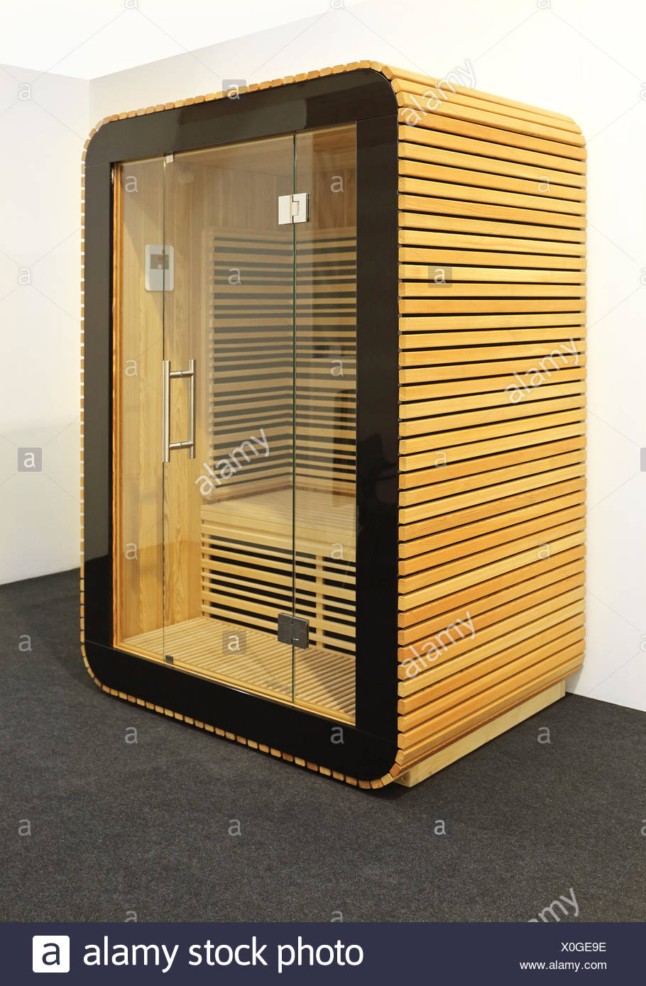 Wooden Sauna Stock Photos & Wooden Sauna Stock Images Alamy