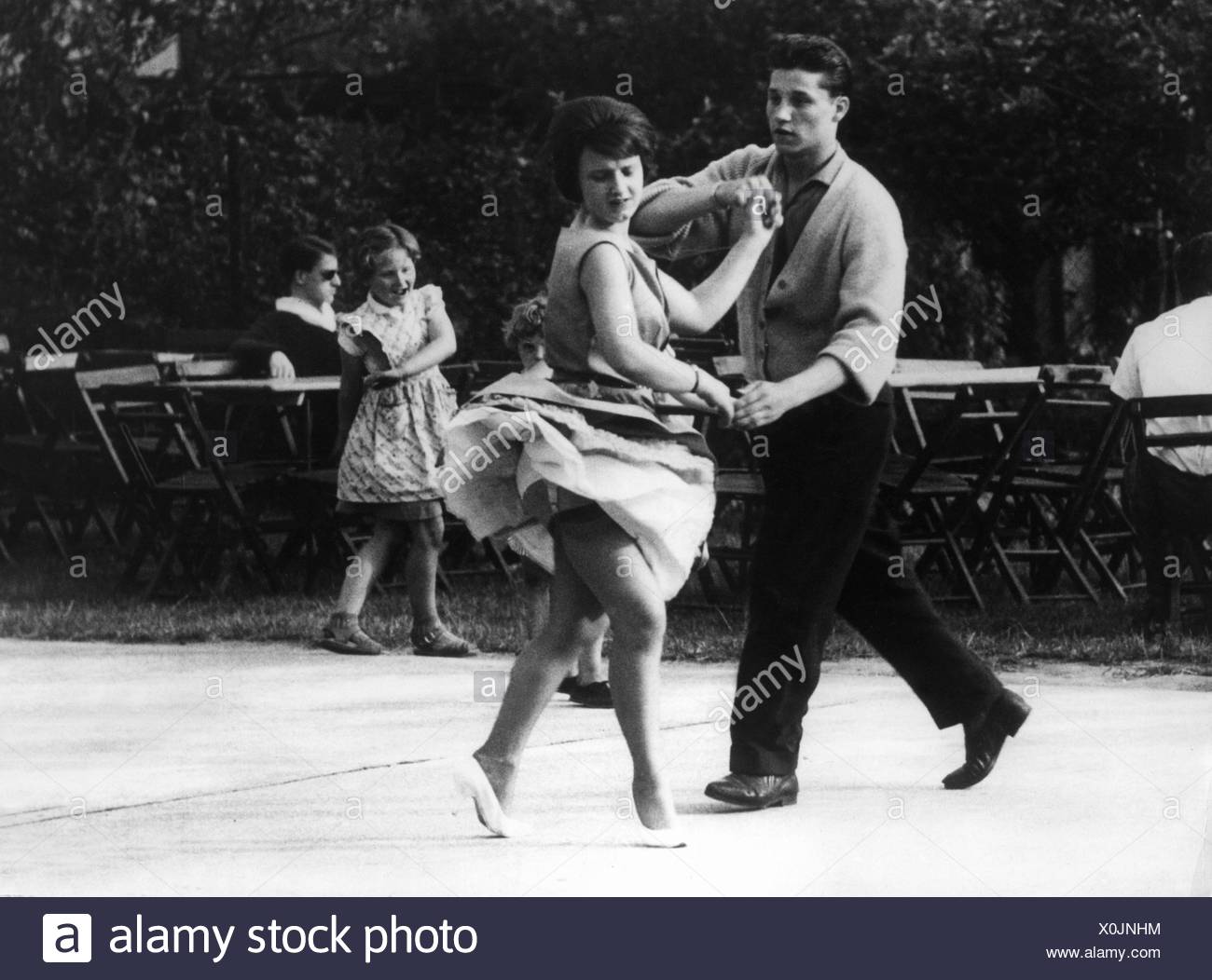 1950s Dancing Rock And Roll Black and White Stock Photos & Images - Alamy