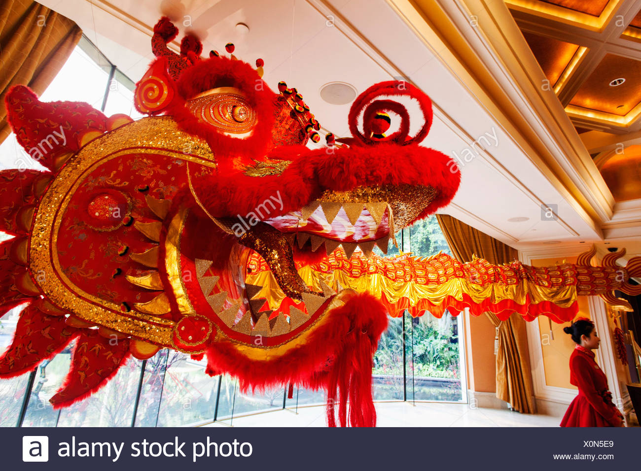 China Macau Wynn Hotel And Casino Giant Chinese Dragon - 
