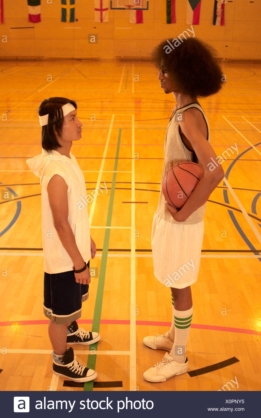 Tall And Short Man High Resolution Stock Photography and Images Alamy