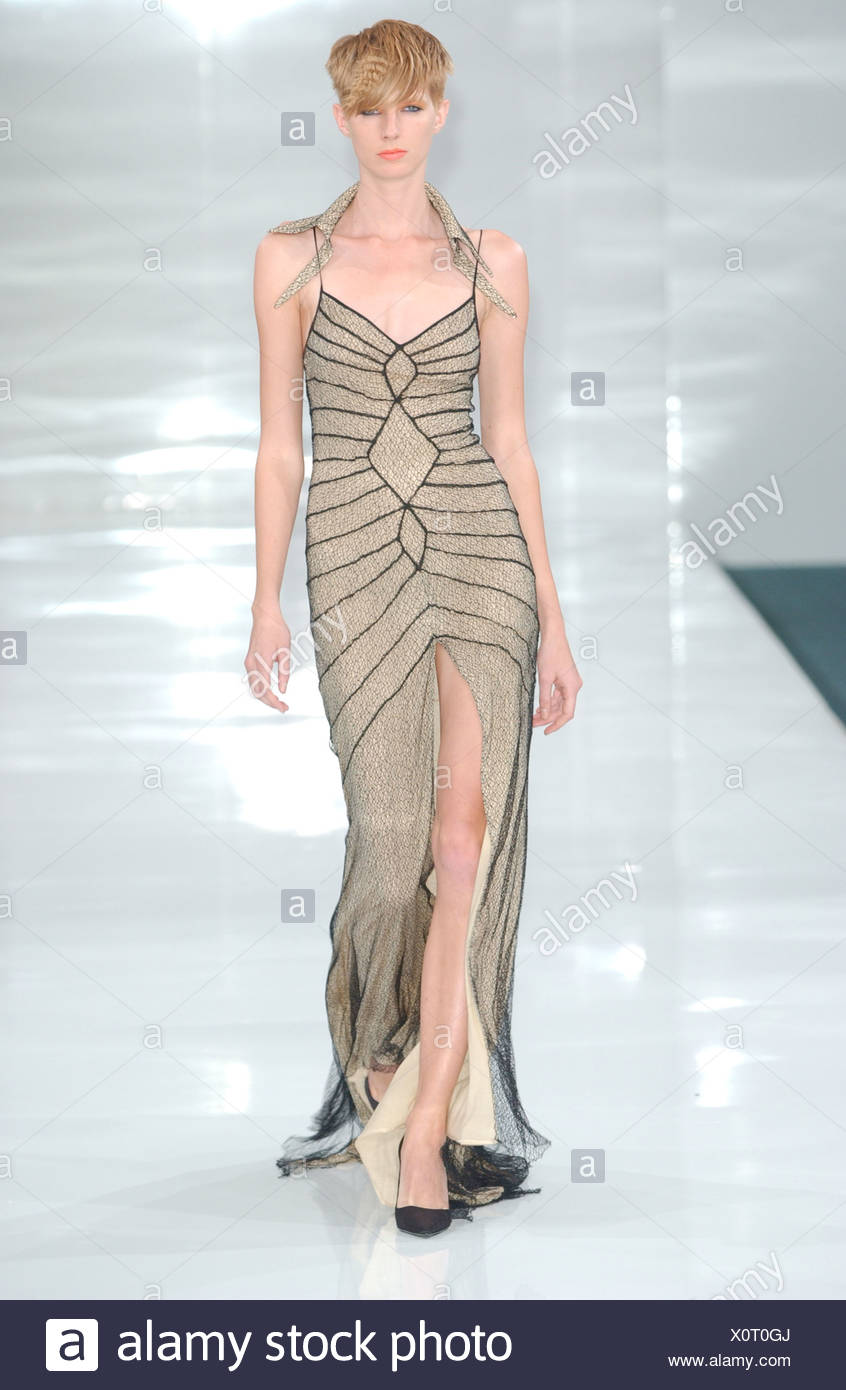 Grachvogel London Fashion Ready To Wear Spring Summer Model Short