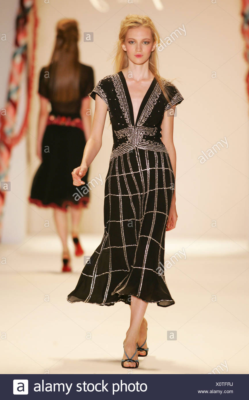 Alice Temperly New York Ready To Wear Spring Summer Model Maria
