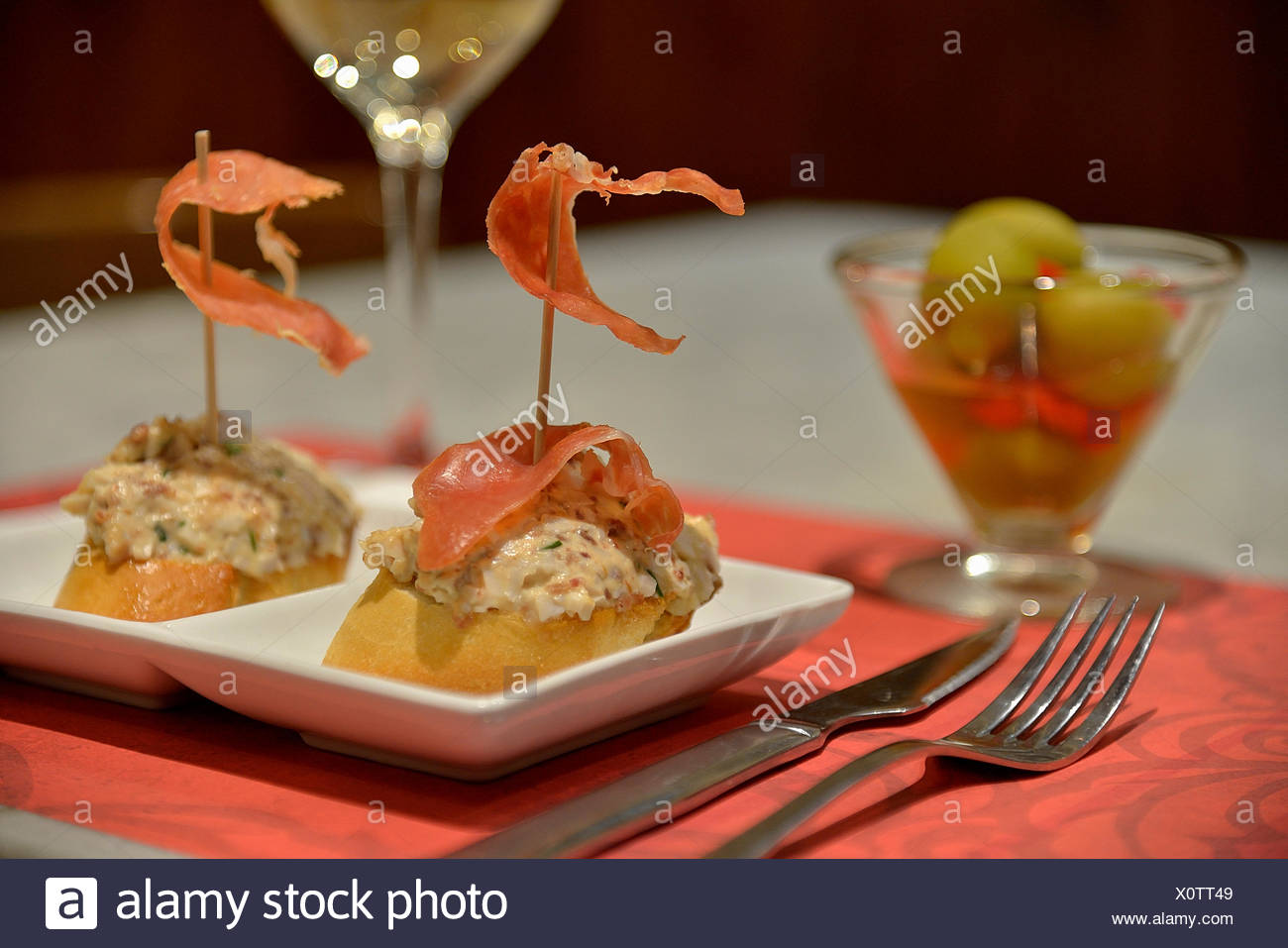 Iberico Ham Wine High Resolution Stock Photography And Images Alamy Iberico Ham Wine High Resolution Stock Photography And Images Alamy