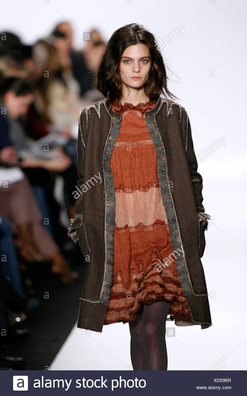 bcbgmaxazria crochet gown