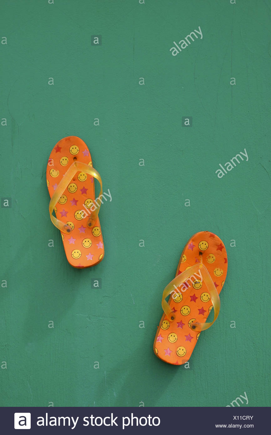 popular flip flops in hawaii