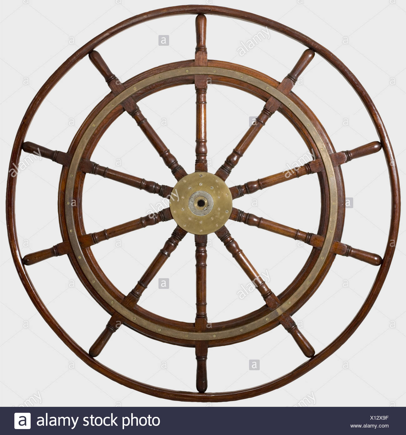 Ships Wheel High Resolution Stock Photography and Images Alamy
