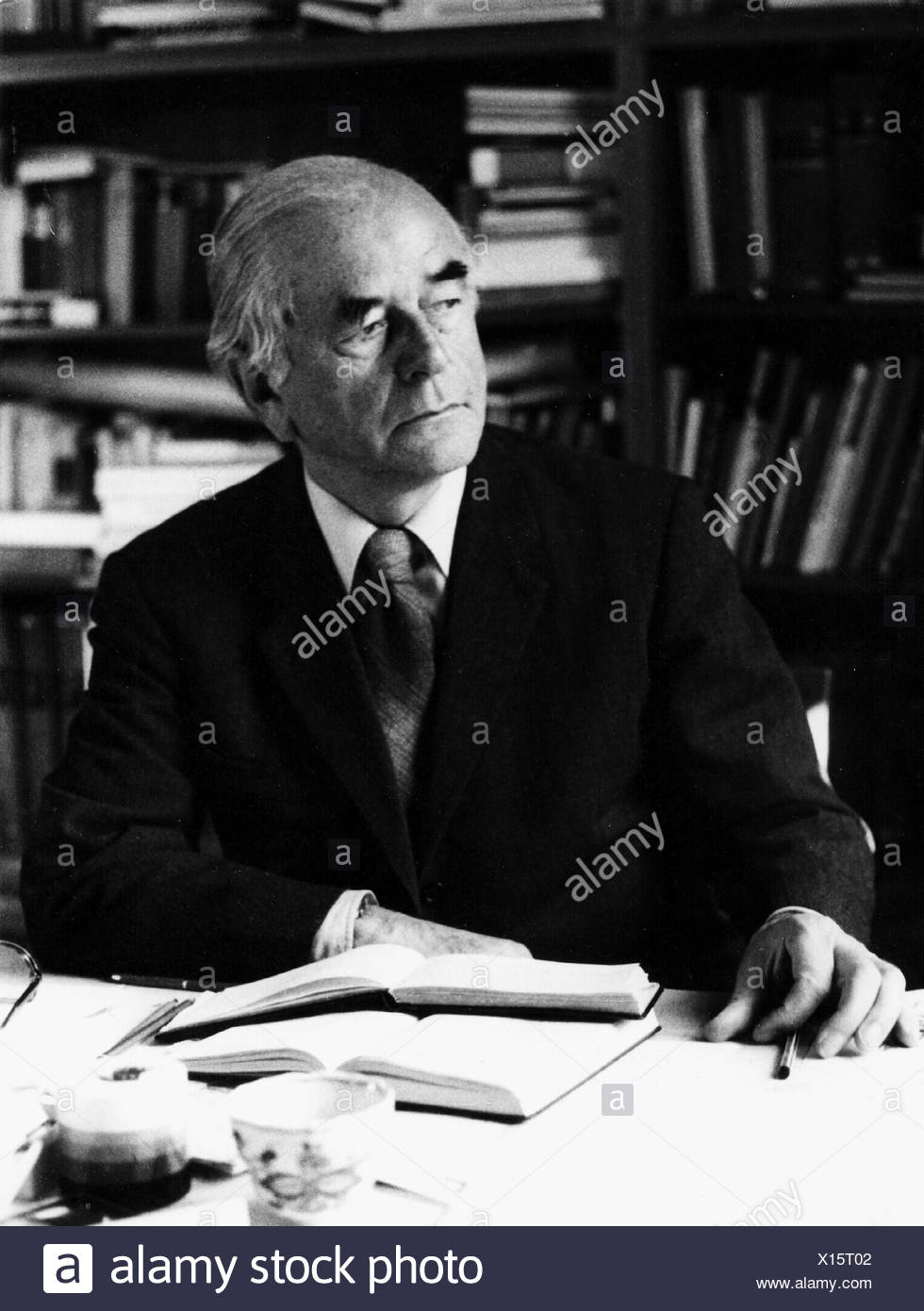 Albert Speer 1905 1981 Stock Photos & Albert Speer 1905 1981 Stock ...