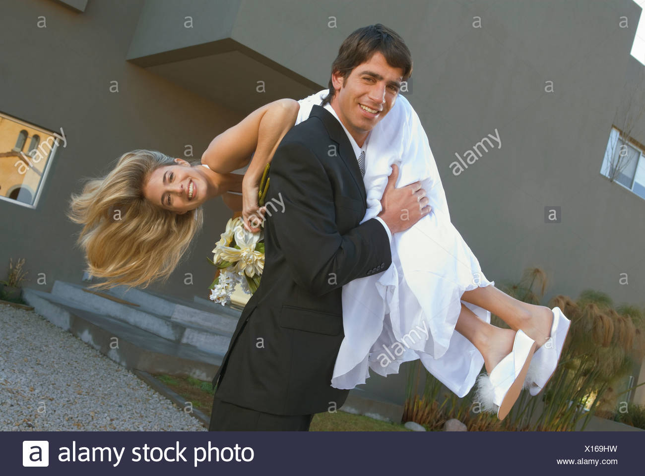 Groom Carrying Bride Over The Shoulder Cake Topper 15cm Tall XP070