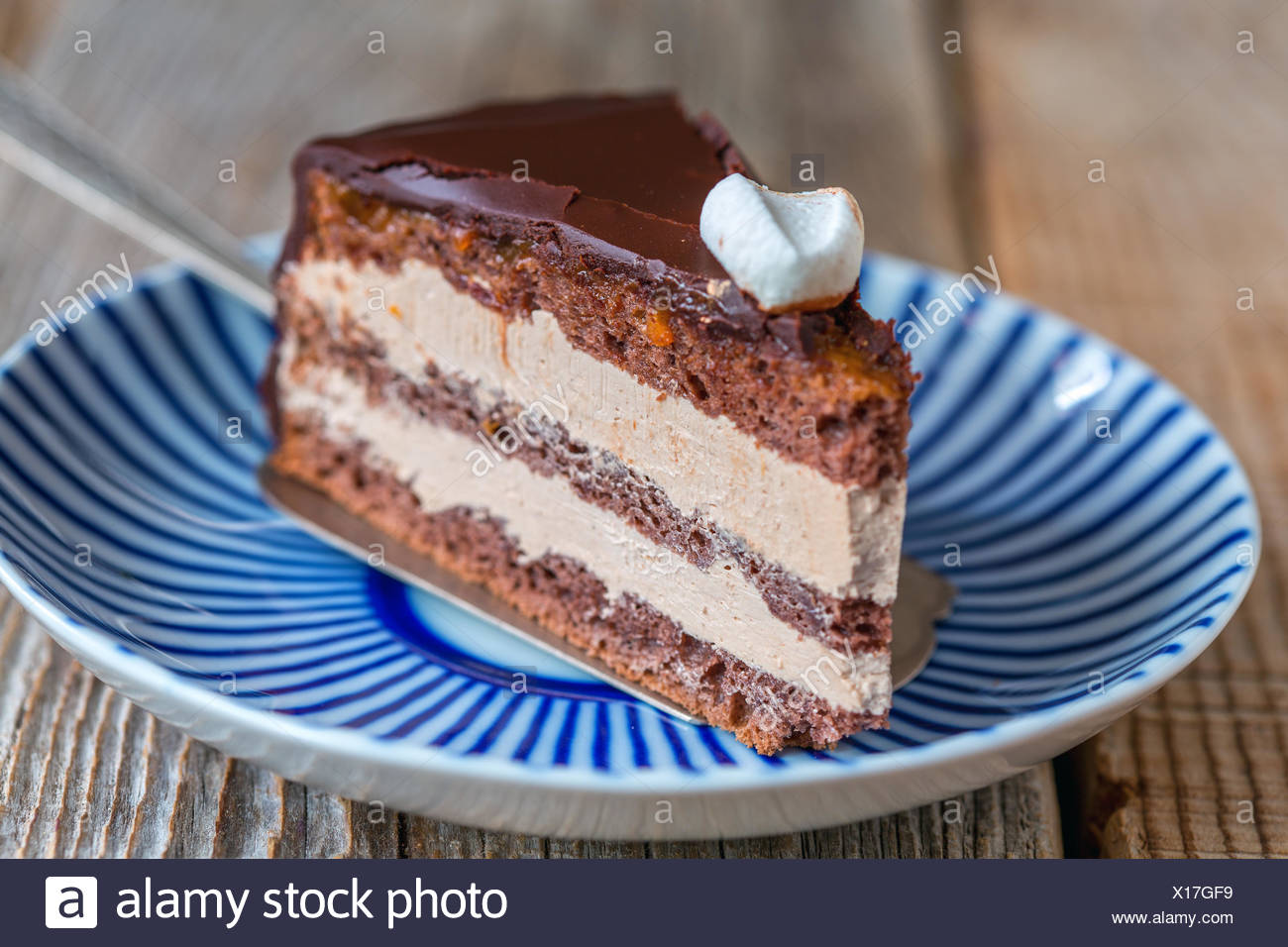 Long forgotten cake recipe. With a delicious, delicate and delicious cake Prague Long forgotten cake recipe. With a delicious, delicate and delicious cake Prague