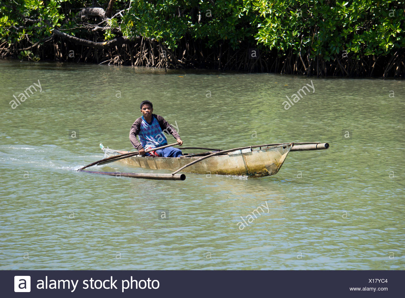 Traditional Philippine Boat High Resolution Stock Photography and ...