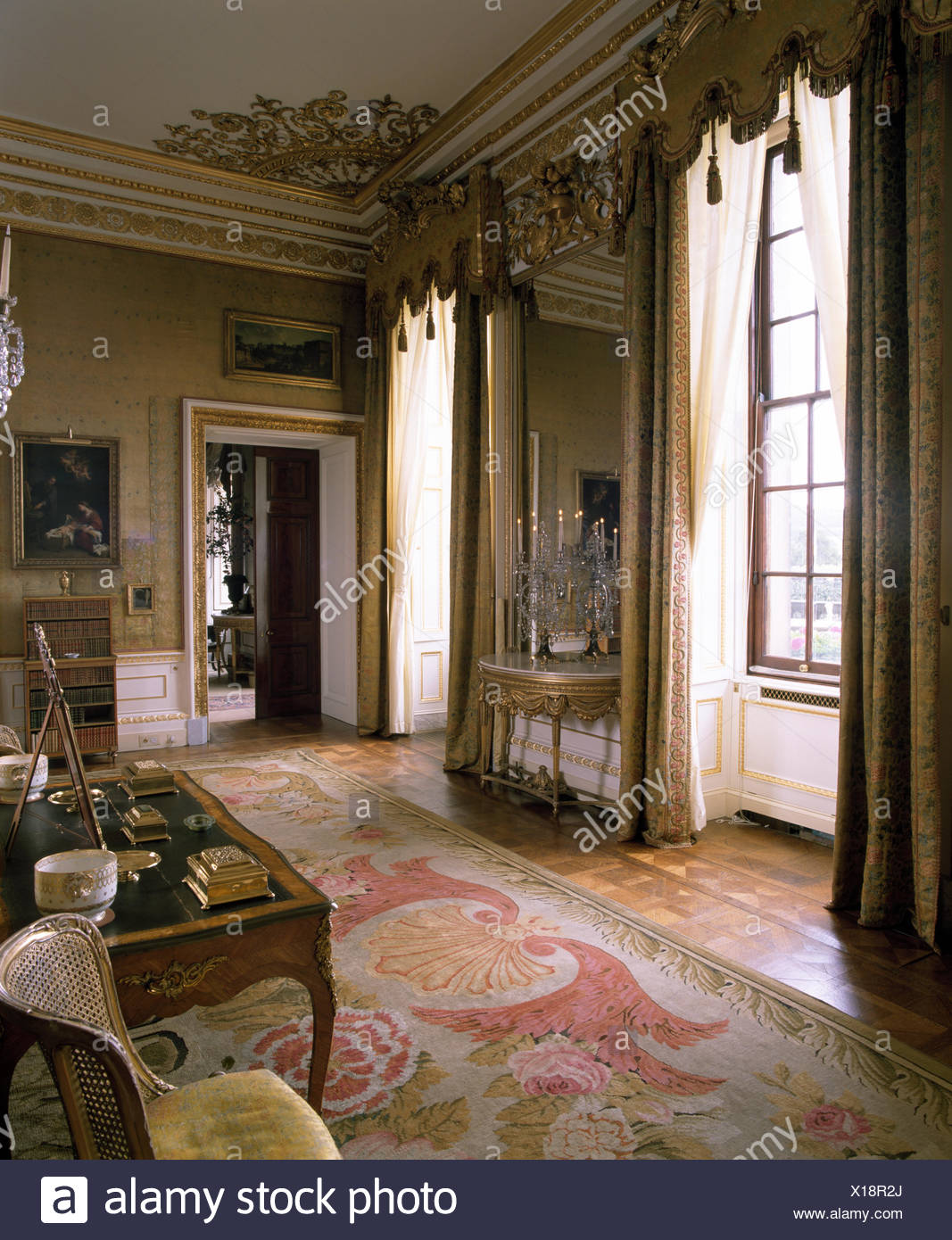 Page 2 Stately Home Drawing Room High Resolution Stock Photography