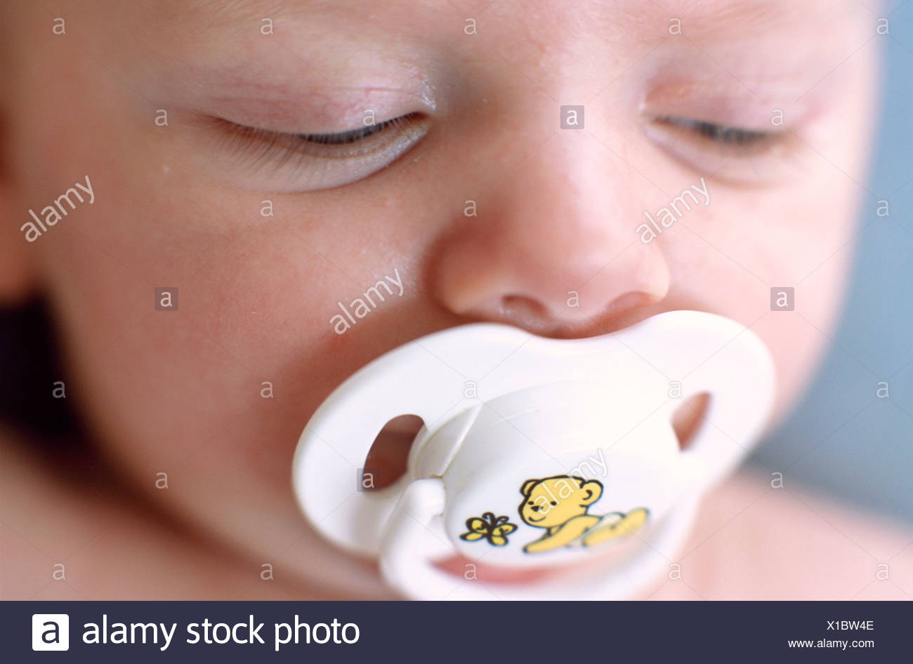 baby sucking dummy