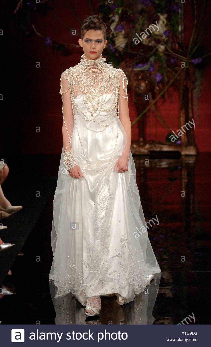 Givenchy By Julien Macdonald Haute Couture Paris Autumn Winter