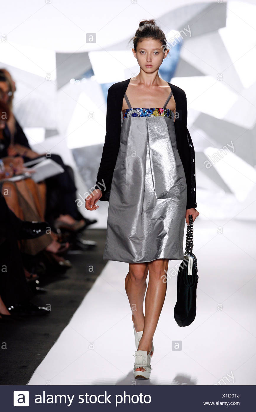 vera wang silver dress