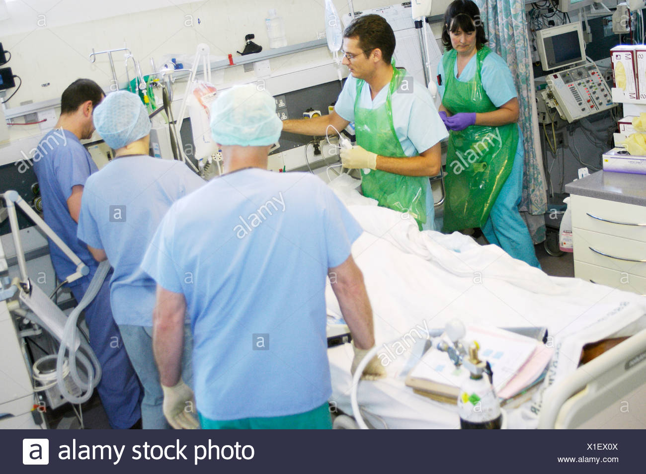 Intensive Care Unit Uk High Resolution Stock Photography and Images Alamy