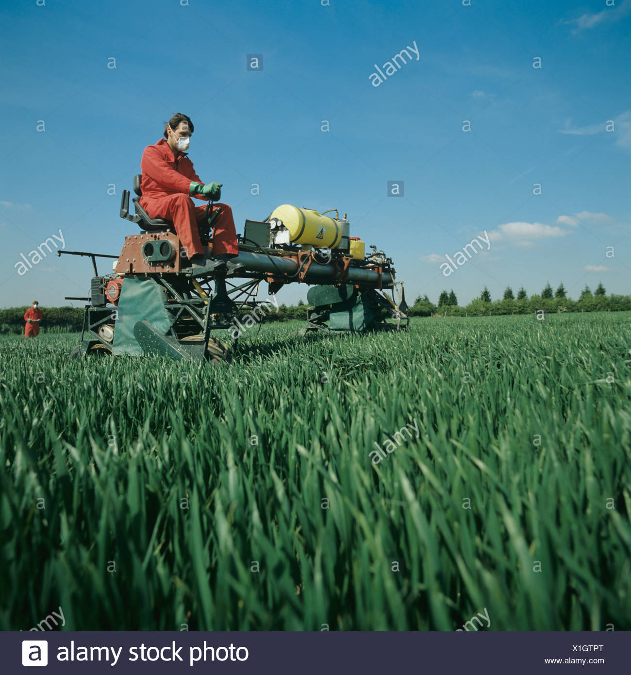 Plot Master Sprayer Self Propelled Sprayer Stock Photos & Self Propelled Sprayer Stock ...