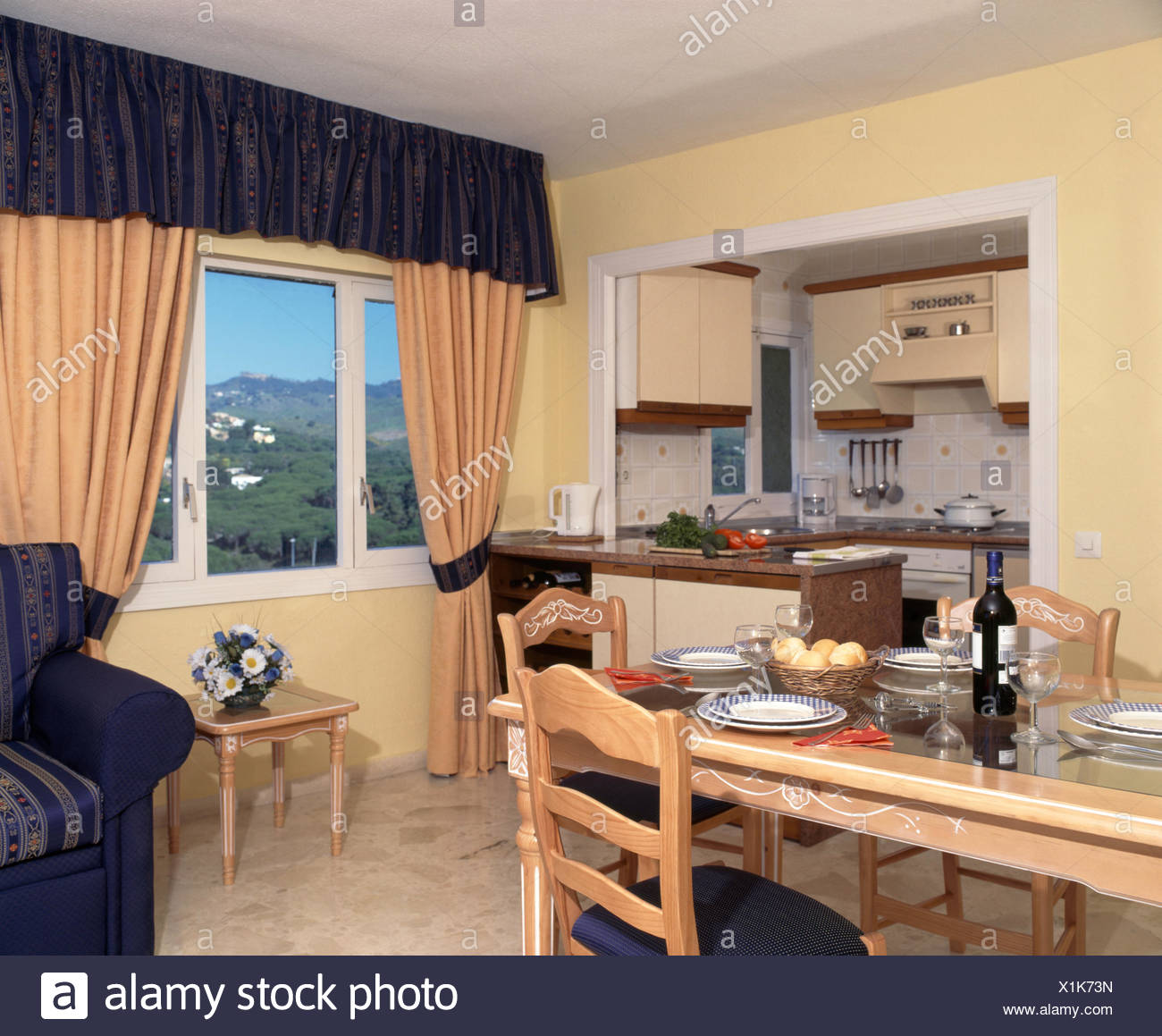 Pelmet High Resolution Stock Photography And Images Alamy