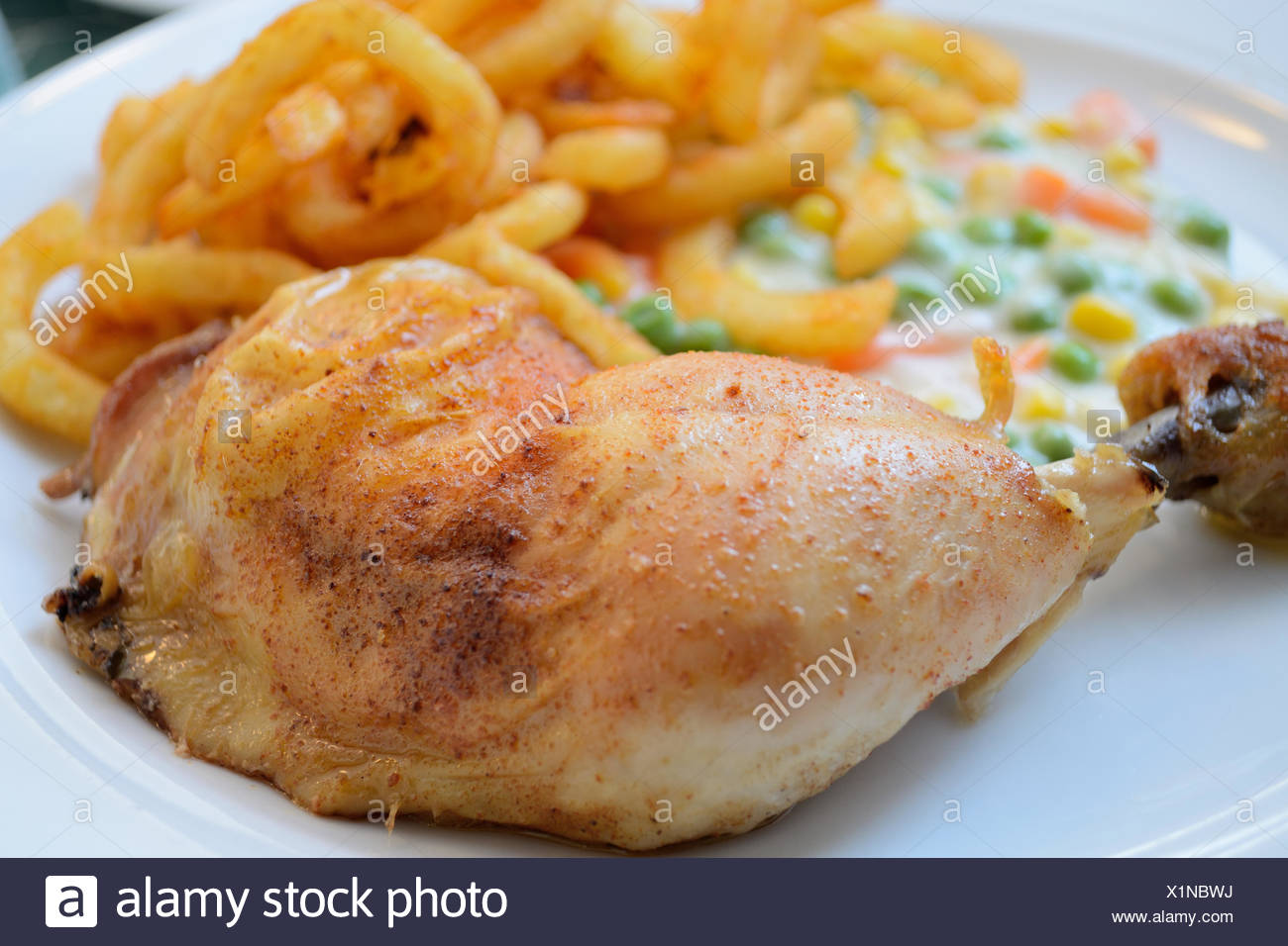 Gegrilltes Huhn High Resolution Stock Photography and Images - Alamy