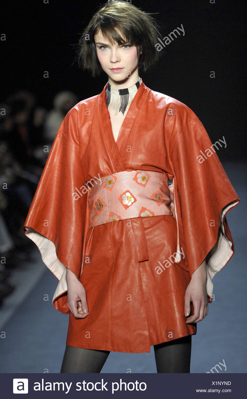 Evisu New York Ready To Wear Autumn Winter Model Brunette Hair