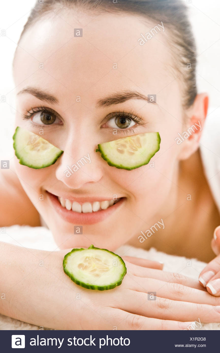 Download Face Mask Beauty Cucumber High Resolution Stock Photography And Images Alamy PSD Mockup Templates