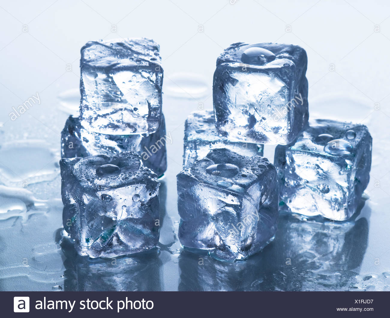 Melting Ice Cube Stock Photos & Melting Ice Cube Stock Images Alamy