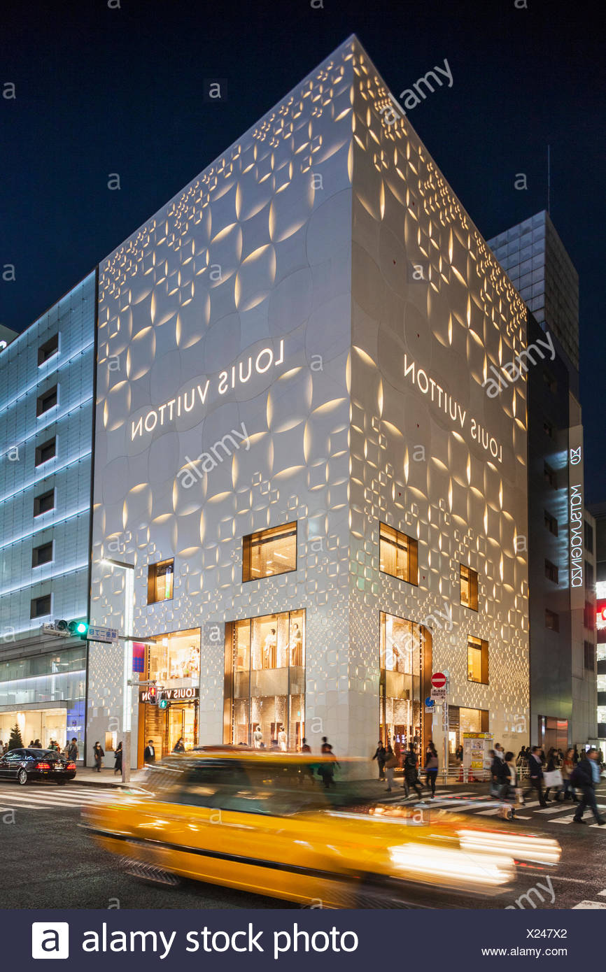 Japan, Honshu, Kanto, Tokyo, Ginza, Louis Vuitton Store Stock Photo: 276689226 - Alamy